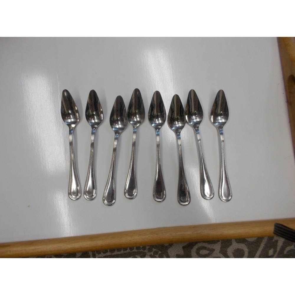 Retroneu Vintage 18-10 Stainless Steel Serrated Grapefruit Spoons 8 Ribbed